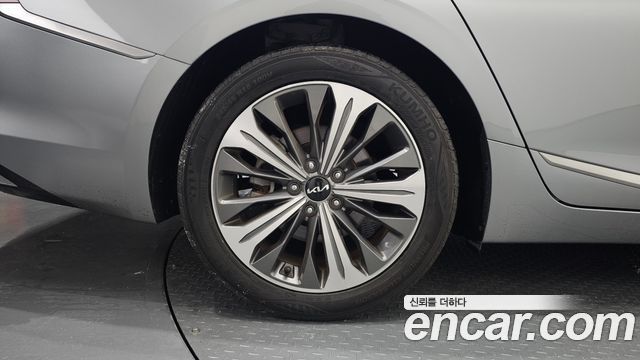 Kia K8 из Кореи Encar