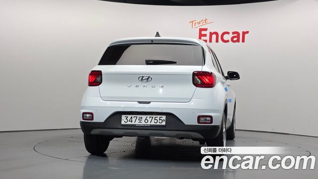 Hyundai Venue из Кореи Encar
