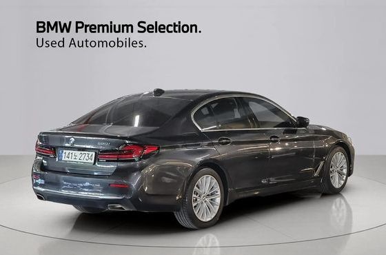 BMW 5-Series 520i Luxury — пробег 56 045 км — фото 2 из 5