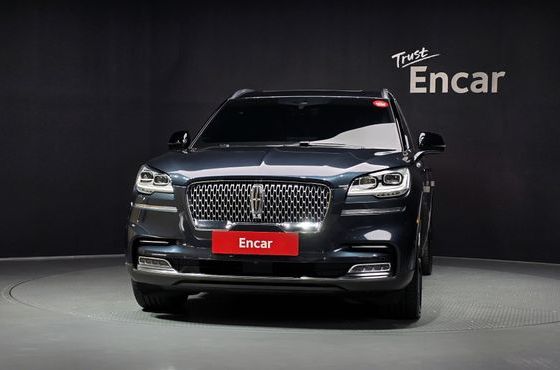 Lincoln Aviator 3.0 Reserve AWD — пробег 53 288 км — фото 3 из 5