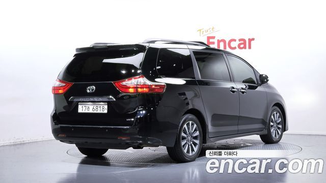 Toyota Sienna из Кореи Encar