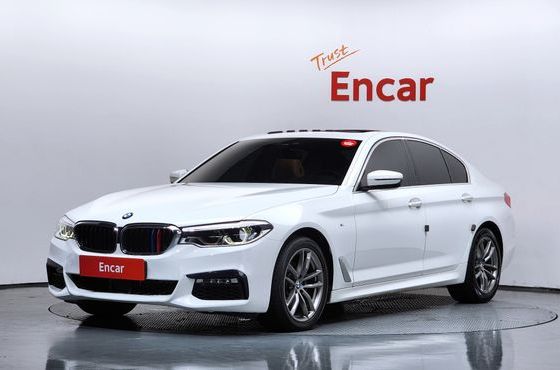 BMW 5-Series 520d xDrive M Sport Package — пробег 114 412 км — фото 1 из 5