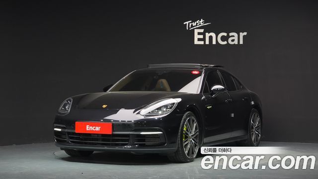 Porsche Panamera 2.9 AWD E-Hybrid — пробег 81 103 км — фото 1 из 5