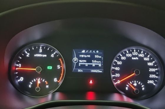 Kia Sportage Diesel 2WD Prestige — пробег 144 000 км — фото 4 из 5