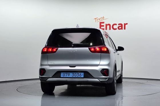 Kia Niro Light (Taxi Trim) — пробег 174 077 км — фото 4 из 5