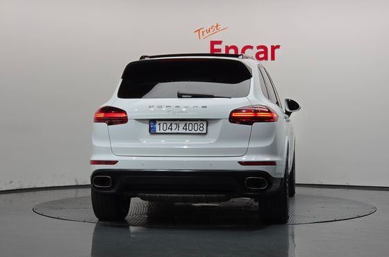 Porsche Cayenne 3.0 Diesel Platium Edition 958 — пробег 93 142 км — фото 4 из 5