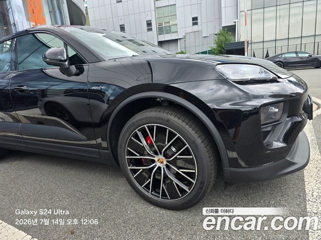Porsche Macan 4S — пробег 1 300 км — фото 1 из 5