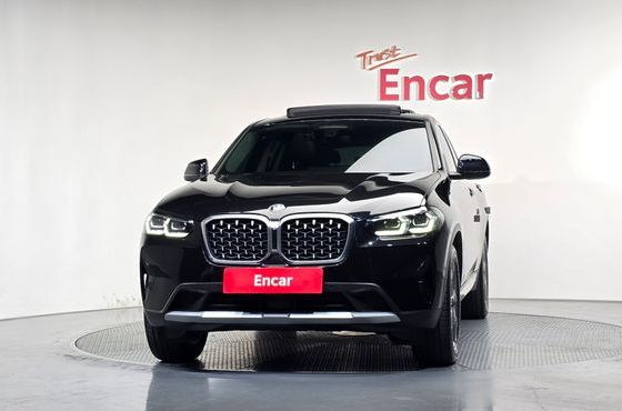 BMW X4 xDrive20i xLine — пробег 64 072 км — фото 3 из 5