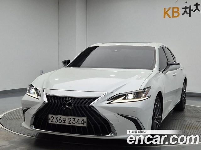 Lexus ES Luxury — пробег 124 247 км — фото 2 из 5