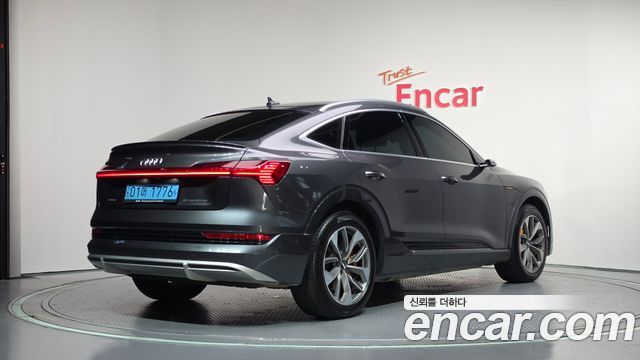 Audi e-tron из Кореи Encar