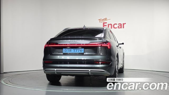 Audi e-tron из Кореи Encar