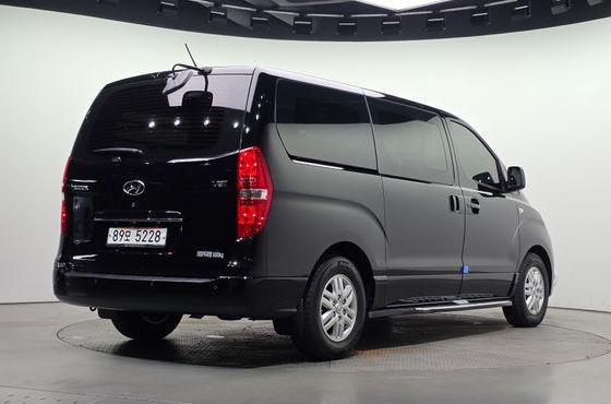 Hyundai Starex 5-Seater VAN Modern — пробег 129 702 км — фото 2 из 5