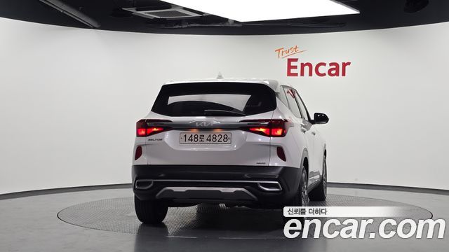 Kia Seltos из Кореи Encar