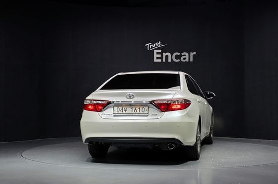 Toyota Camry 2.5 XLE — пробег 23 640 км — фото 4 из 5