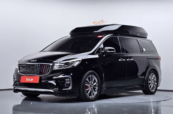 Kia Carnival 7-Seater Hi-Limousine President — пробег 70 961 км — фото 1 из 5