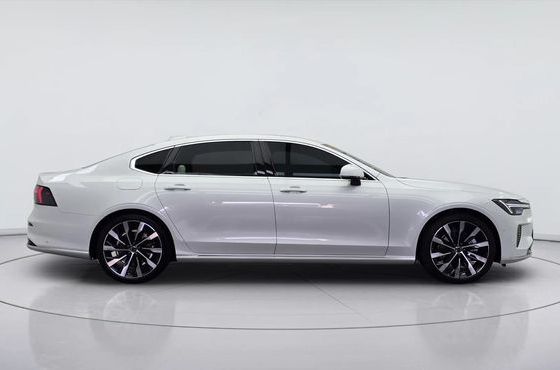 Volvo S90 B5 Ultra Bright Air sus — пробег 306 км — фото 3 из 5