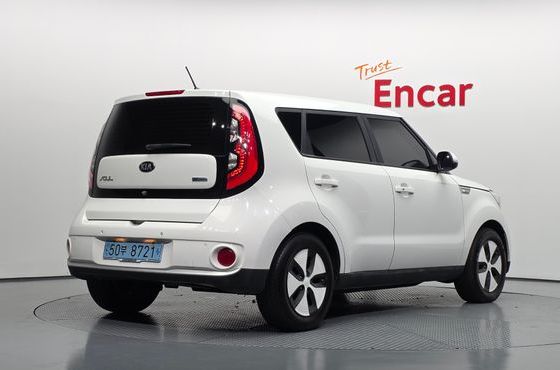 Kia Soul EV — пробег 167 994 км — фото 2 из 5