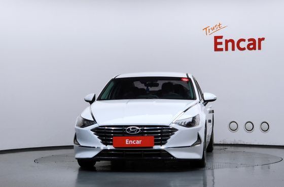 Hyundai Sonata 2.0 Smart — пробег 182 867 км — фото 3 из 5