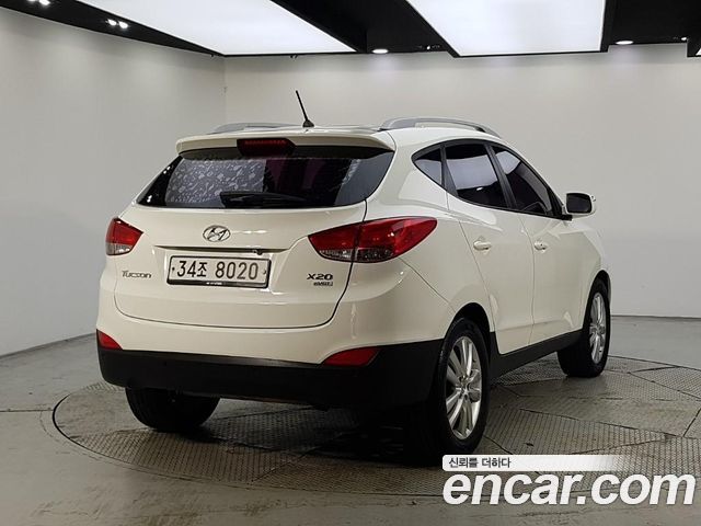 Hyundai Tucson Diesel 2WD X20 Special Pack — пробег 204 021 км — фото 4 из 5