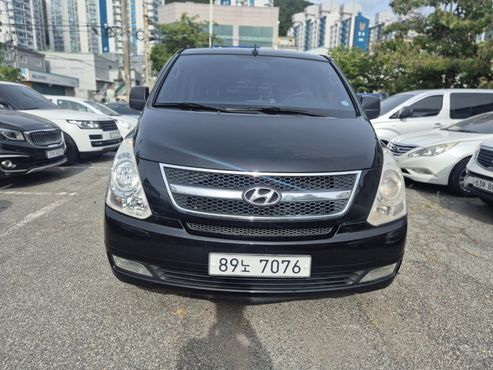 Hyundai Starex 5-Seater VAN CVX Luxury — пробег 210 000 км — фото 1 из 5