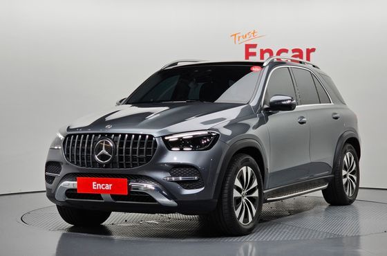 Mercedes-Benz GLE-Class GLE300d 4MATIC — пробег 56 357 км — фото 1 из 5