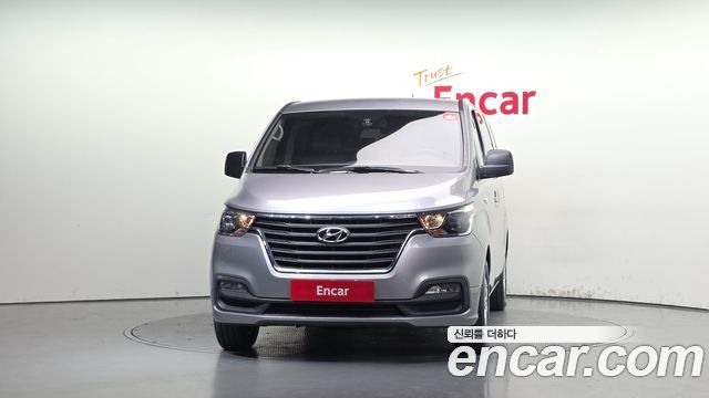 Hyundai Starex Wagon 11-Seater Smart — пробег 108 151 км — фото 3 из 5