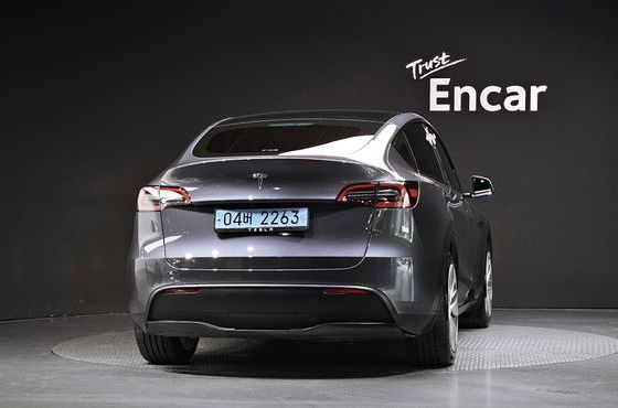 Tesla Model Y RWD — пробег 58 202 км — фото 4 из 5