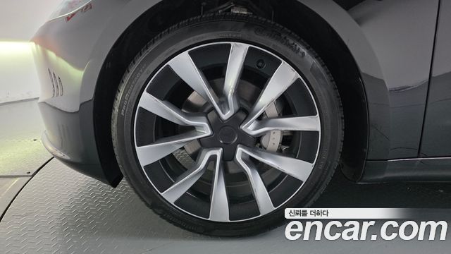 Tesla Model 3 RWD — пробег 29 578 км — фото 5 из 5
