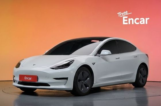 Tesla Model 3 Long Range AWD — пробег 46 672 км — фото 1 из 5