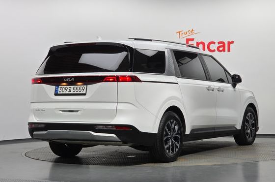 Kia Carnival Gasoline 9-Seater Prestige — пробег 75 833 км — фото 2 из 5