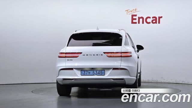 Genesis GV70 из Кореи Encar