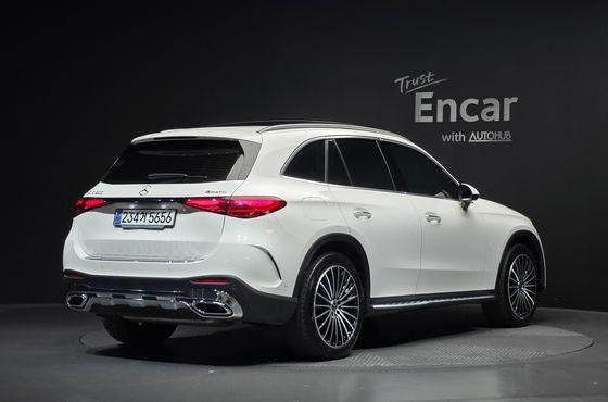 Mercedes-Benz GLC-Class GLC300 4MATIC AMG Line — пробег 55 723 км — фото 2 из 5