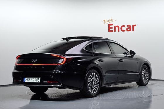 Hyundai Sonata Premium Plus — пробег 113 975 км — фото 2 из 5