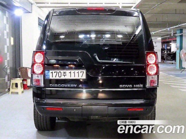 Land Rover Discovery 3.0 SDV6 SE — пробег 220 697 км — фото 4 из 5