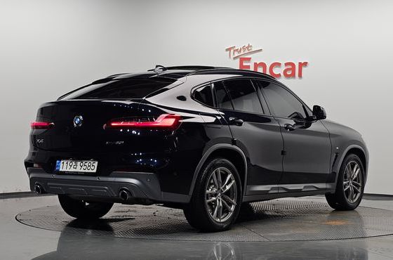 BMW X4 xDrive20i M Sports X Onlile Exclusive Edition — пробег 36 593 км — фото 2 из 5