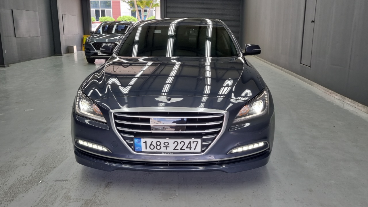 Hyundai Genesis из Кореи Encar