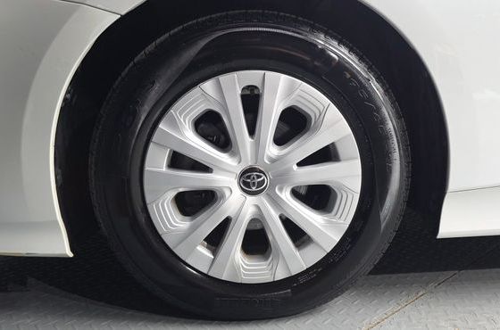 Toyota Prius 1.8 — пробег 41 166 км — фото 5 из 5