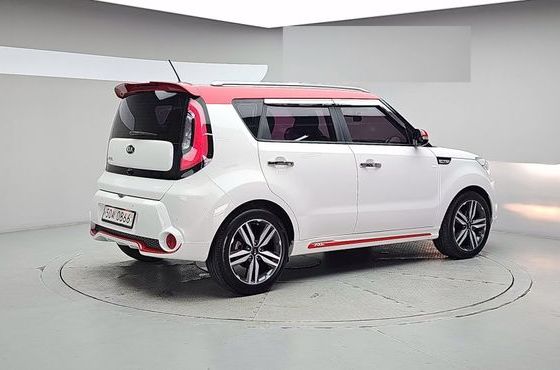 Kia Soul 1.6 GDi Prestige Redzone — пробег 37 294 км — фото 2 из 5