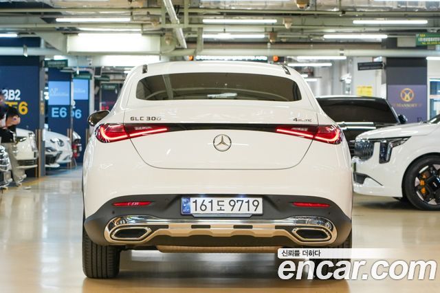 Mercedes-Benz GLC-Class GLC300 4MATIC Avnatgarde Coupe — пробег 9 565 км — фото 4 из 5