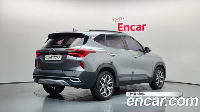 Kia Seltos из Кореи Encar