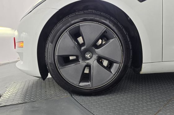 Tesla Model 3 Long Range AWD — пробег 98 498 км — фото 5 из 5