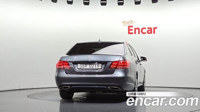 Mercedes-Benz E-Class E250 BlueTec 4MATIC AV — пробег 83 094 км — фото 4 из 5