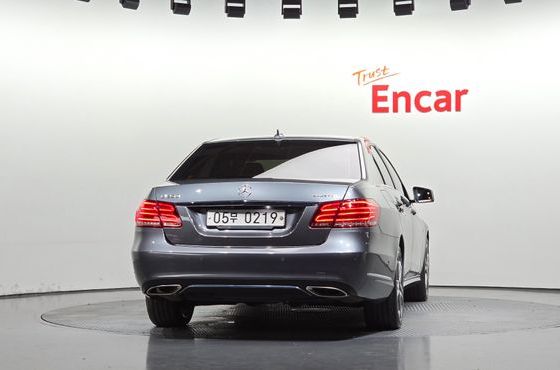 Mercedes-Benz E-Class E250 BlueTec 4MATIC AV — пробег 83 094 км — фото 4 из 5