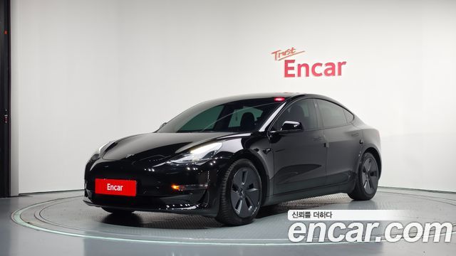 Tesla Model 3 RWD — пробег 81 090 км — фото 1 из 5