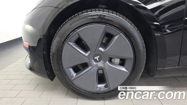 Tesla Model 3 RWD — пробег 81 090 км — фото 5 из 5