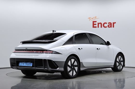 Hyundai Ioniq6 Long Range Exclusive — пробег 30 587 км — фото 2 из 5