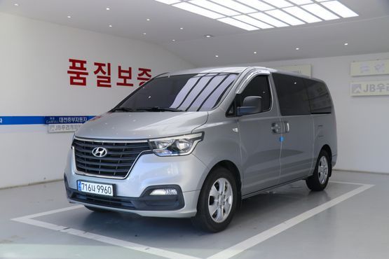 Hyundai Starex Wagon 12-Seater Smart — пробег 45 471 км — фото 1 из 5