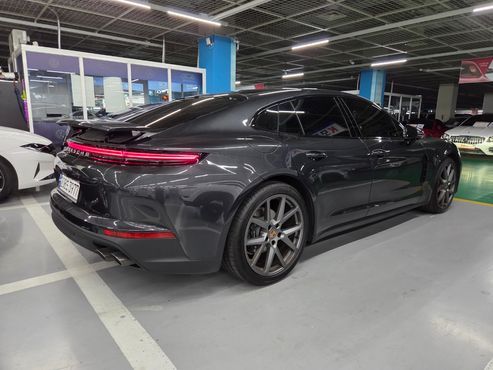 Porsche Panamera 3.0 — пробег 12 124 км — фото 2 из 5