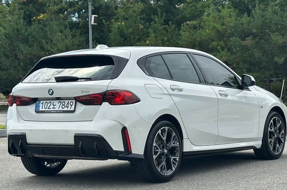 BMW 1-Series 120 M Sport — пробег 5 551 км — фото 2 из 5