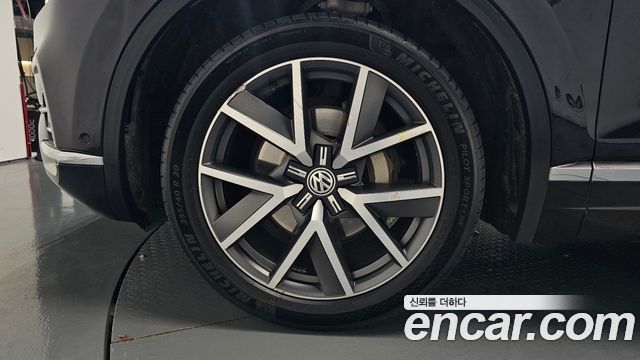 Volkswagen Touareg из Кореи Encar